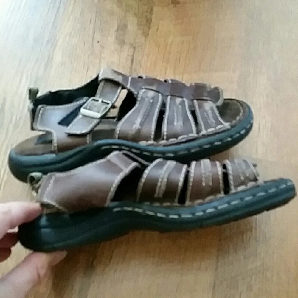 Oshkosh leather‎ sandals